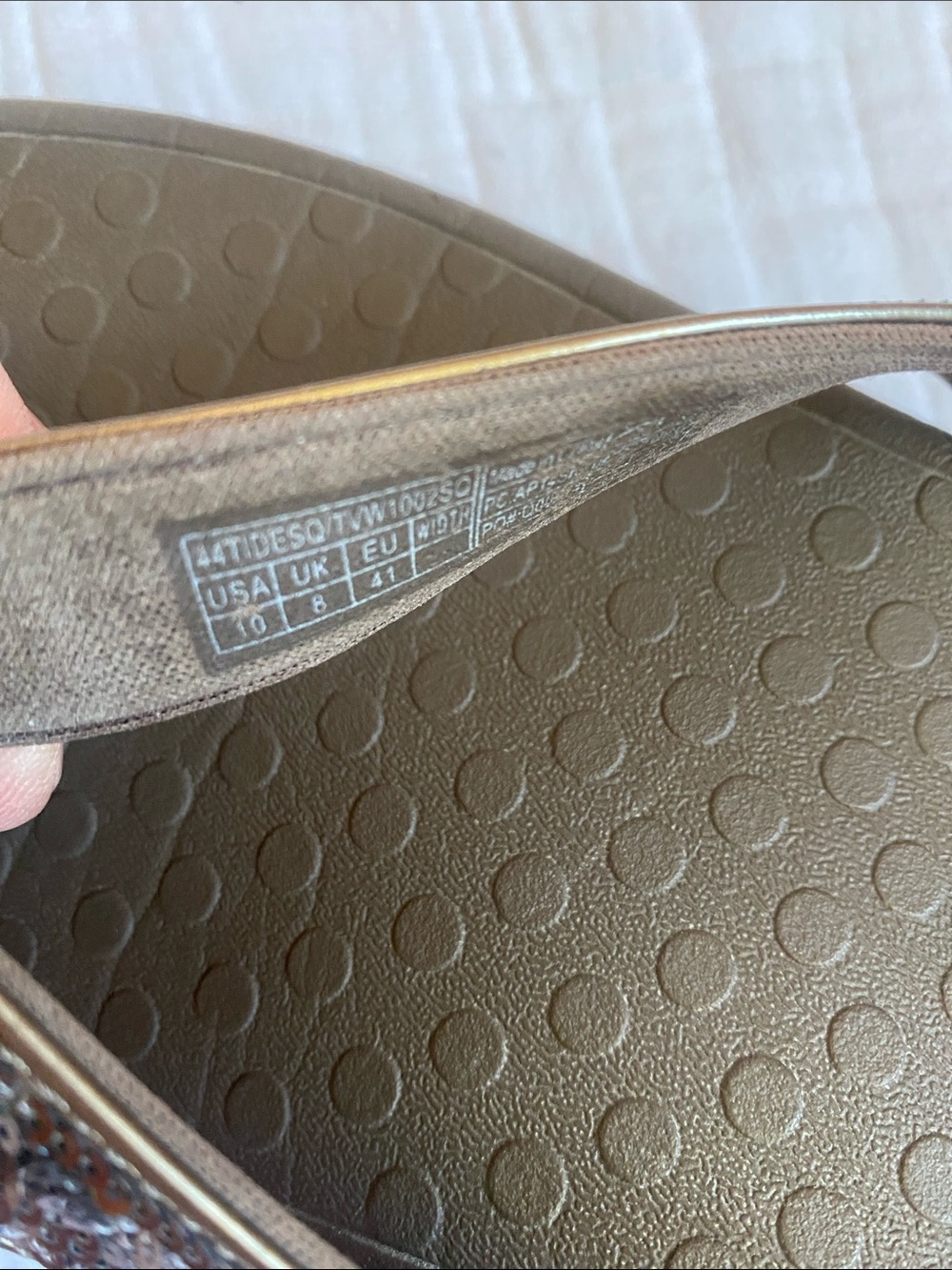 VIONIC Women’s Sequin Strap Flip Flop Sandals - Gold Brown - Picture 7 of 7